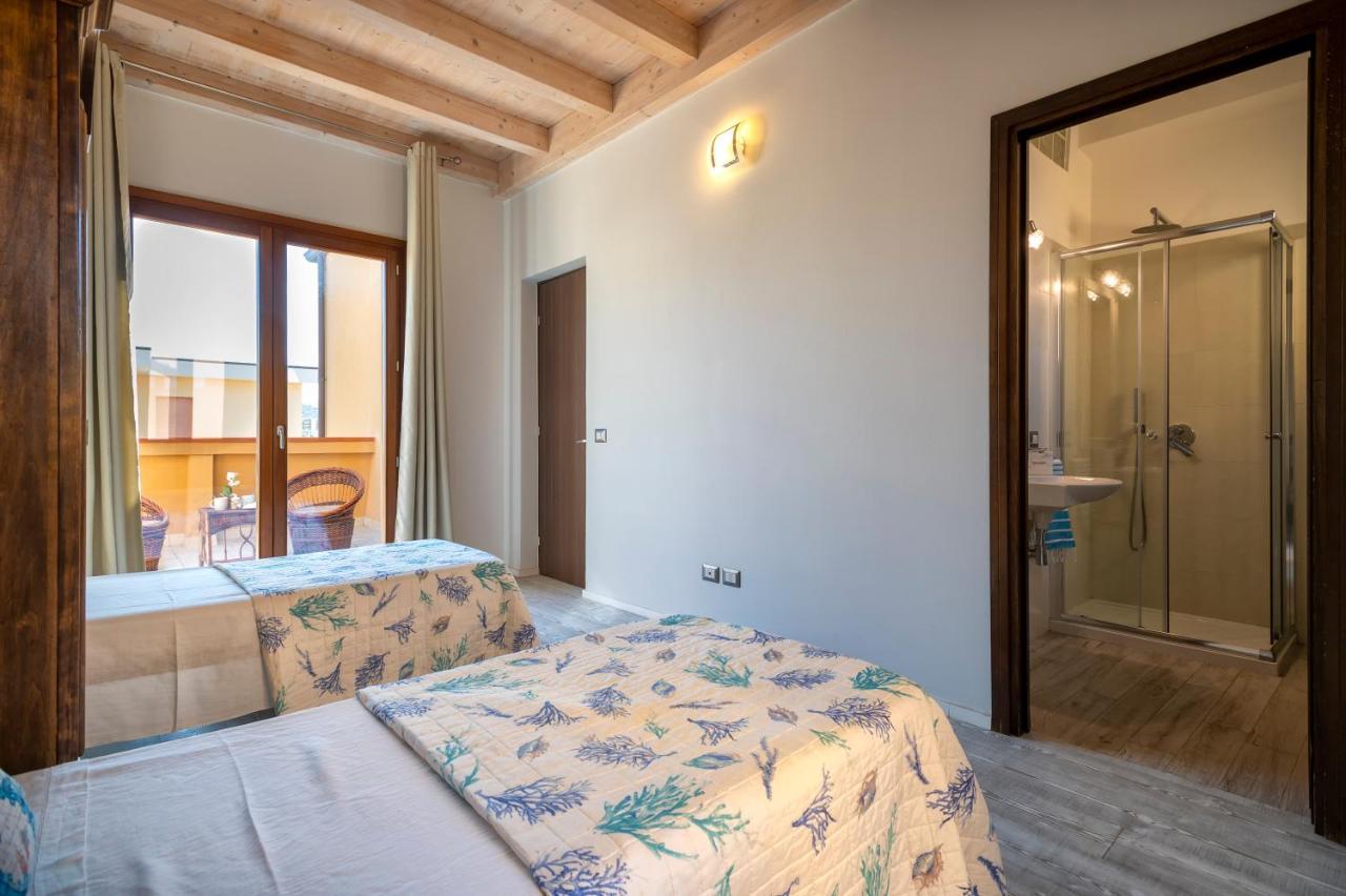 Lungomare Garibaldi - Attico A Due Passi Dal Mare Apartment Alghero Bagian luar foto