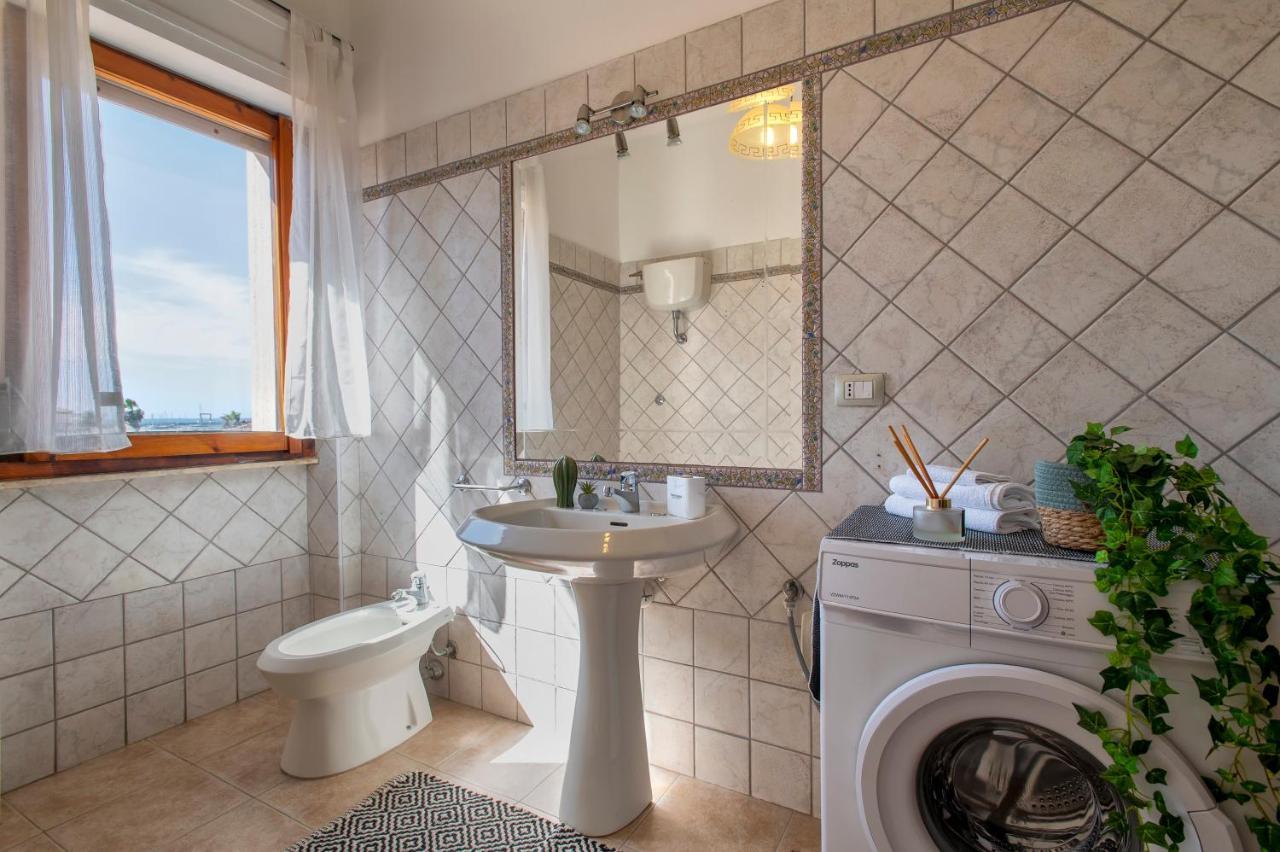 Lungomare Garibaldi - Attico A Due Passi Dal Mare Apartment Alghero Bagian luar foto