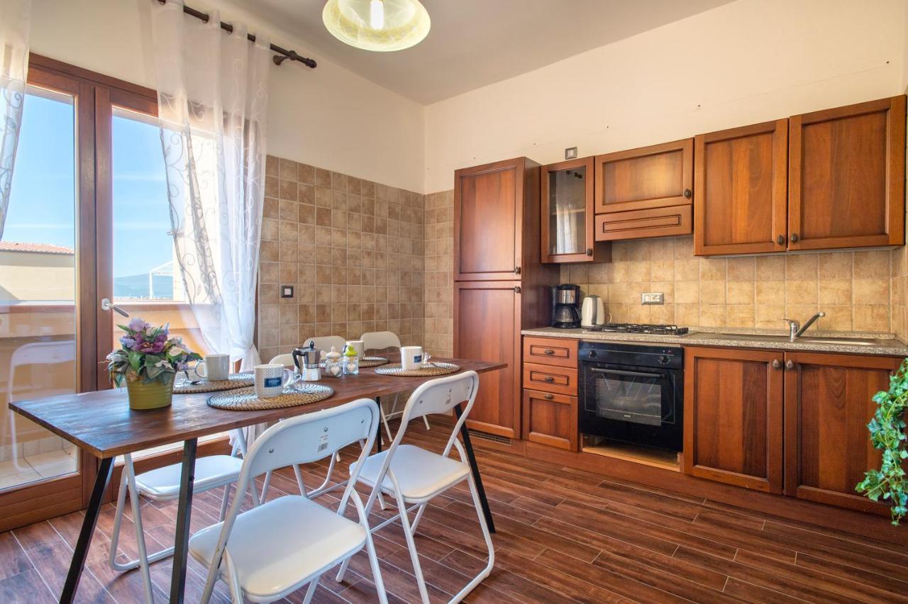 Lungomare Garibaldi - Attico A Due Passi Dal Mare Apartment Alghero Bagian luar foto