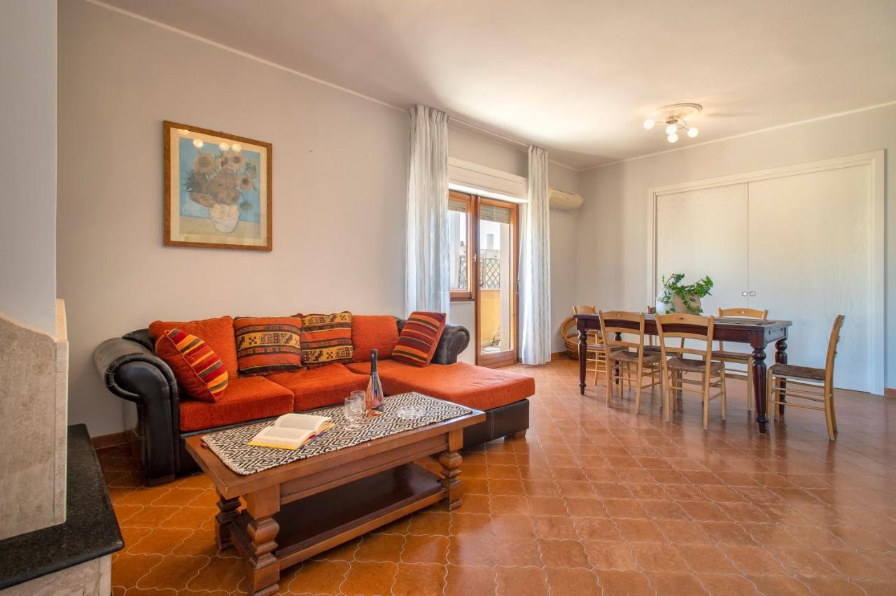 Lungomare Garibaldi - Attico A Due Passi Dal Mare Apartment Alghero Bagian luar foto