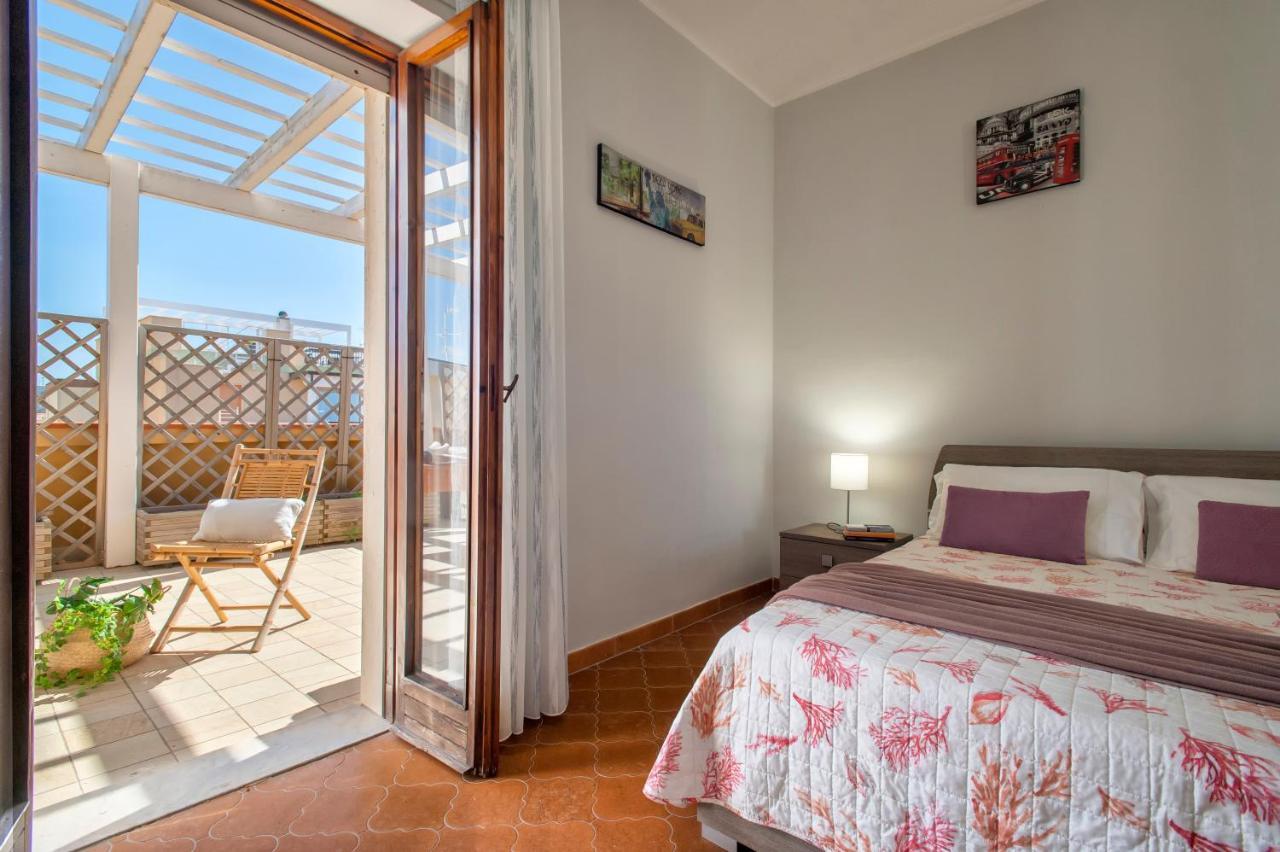 Lungomare Garibaldi - Attico A Due Passi Dal Mare Apartment Alghero Bagian luar foto