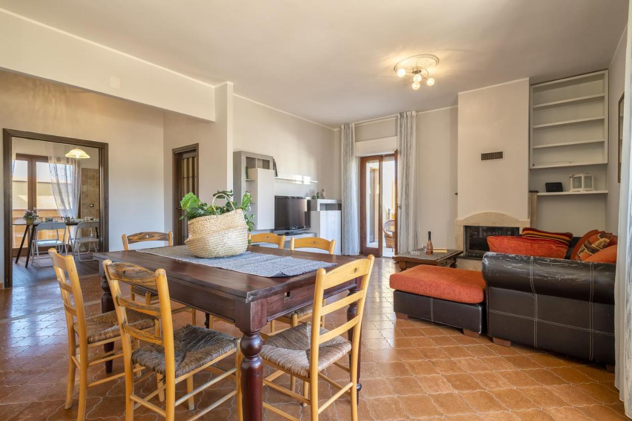 Lungomare Garibaldi - Attico A Due Passi Dal Mare Apartment Alghero Bagian luar foto