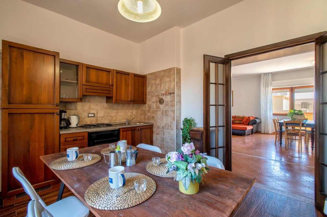 Lungomare Garibaldi - Attico A Due Passi Dal Mare Apartment Alghero Bagian luar foto