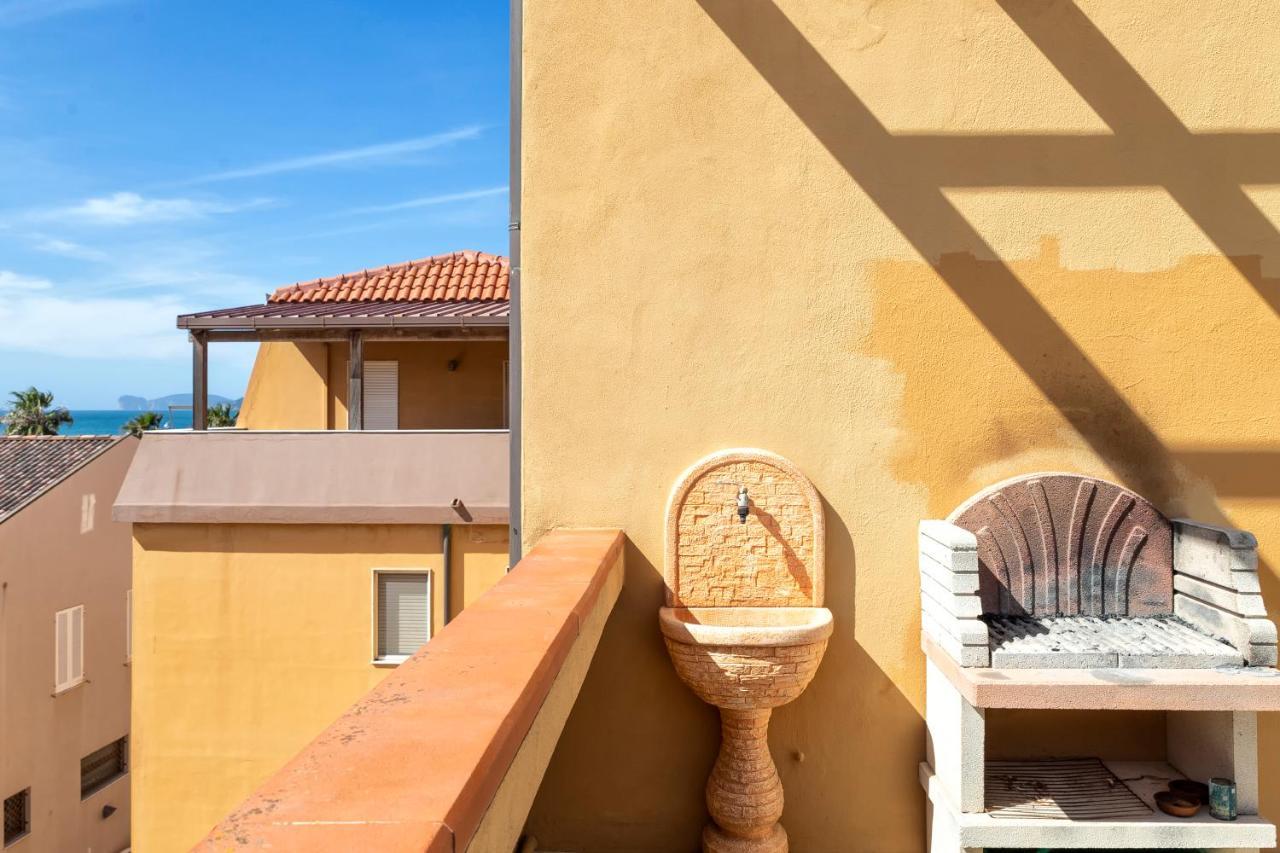 Lungomare Garibaldi - Attico A Due Passi Dal Mare Apartment Alghero Bagian luar foto